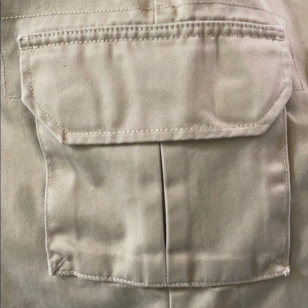 Boy’s Lands’ End Khaki Shorts - Picture 4 of 7